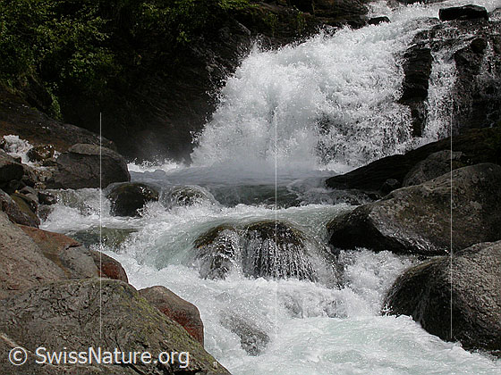 Foto: Wasserfall im Mässerbach