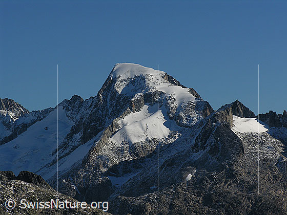 Foto: Blick vom Sidelhorn zum Galenstock und Sidelenhorn.