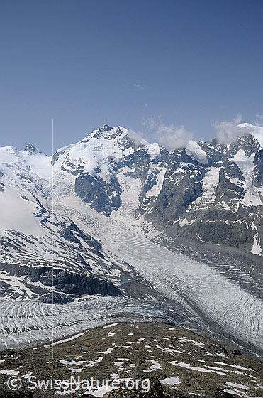 Foto: Gipfel: Piz Bernina, Piz Alv, Piz Prievlus und  Piz Morteratsch.
Gletscher: Vadret Pers, Vadret da Morteratsch, Vadret Prievlus.