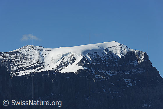 Foto: Bifertenstock
Gletscher: Oberster Teil des Limmernfirn.