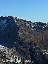 F030800: Klein Furkahorn und Passstrasse zum Furkapass