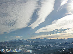 F033430: Schleierwolken bilden interessante Muster am Himmel