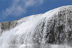 F058344: Mächtiger Wasserfall