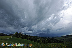 F096412: Gewitterstimmung über dem Emmental