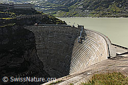 F100751: Wasserkraft: Staumauer und Stausee (Grimselsee)
