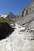 F132888: Bergbach im Hinteren Lauterbrunnental