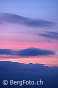 F135965: Zart gefärbter Morgenhimmel über dem Emmental