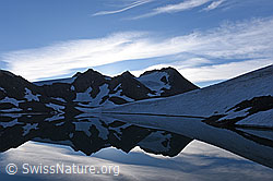 F140488: Spiegelung einer Morgenstimmung im Bergssee
