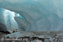 F234066: Eishöhle im Oberaargletscher